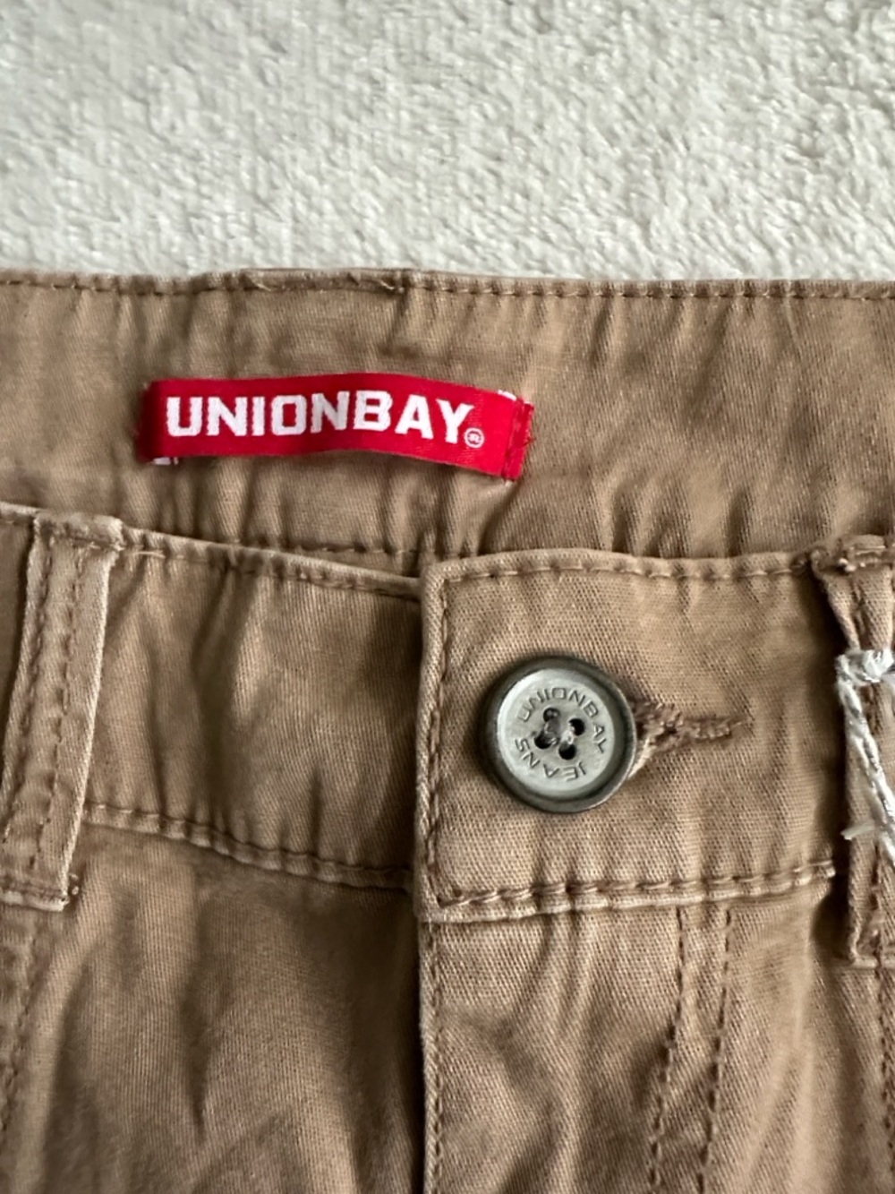 NWT Unionbay Women's Tan Casual Shorts size 9 - Picture 3 of 7